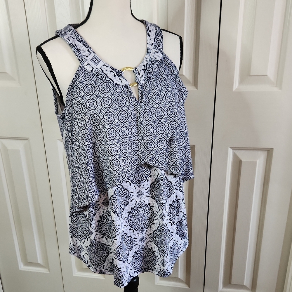 Robert Louis Black and White Patterned Blouse